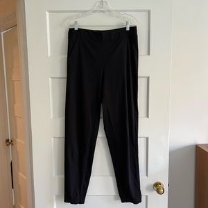 Athleta Brooklyn Jogger 10T